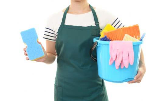 Professional end of tenancy cleaning in a Uxbridge flat